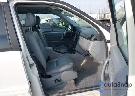 2003 Mercedes-Benz Ml 320 из США, поврежденный, VIN 4JGAB54E63A384264